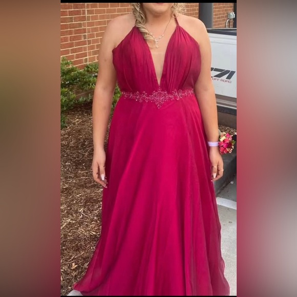 Formal Dress by The Secret Dress size 16 - Picture 8 of 10